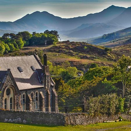 Mountain Church Capel Curig Exterior foto